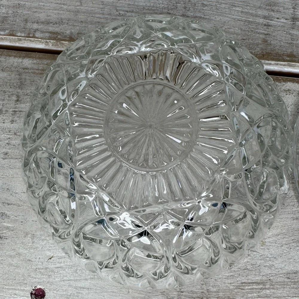 BEAUTIFUL VINTAGE CANDY DISH WITH LID‎ EUC
